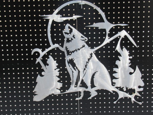 Howling Wolf